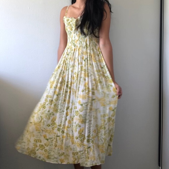 Kimchi Blue Dresses & Skirts - Kimchi Blue yellow floral maxi dress